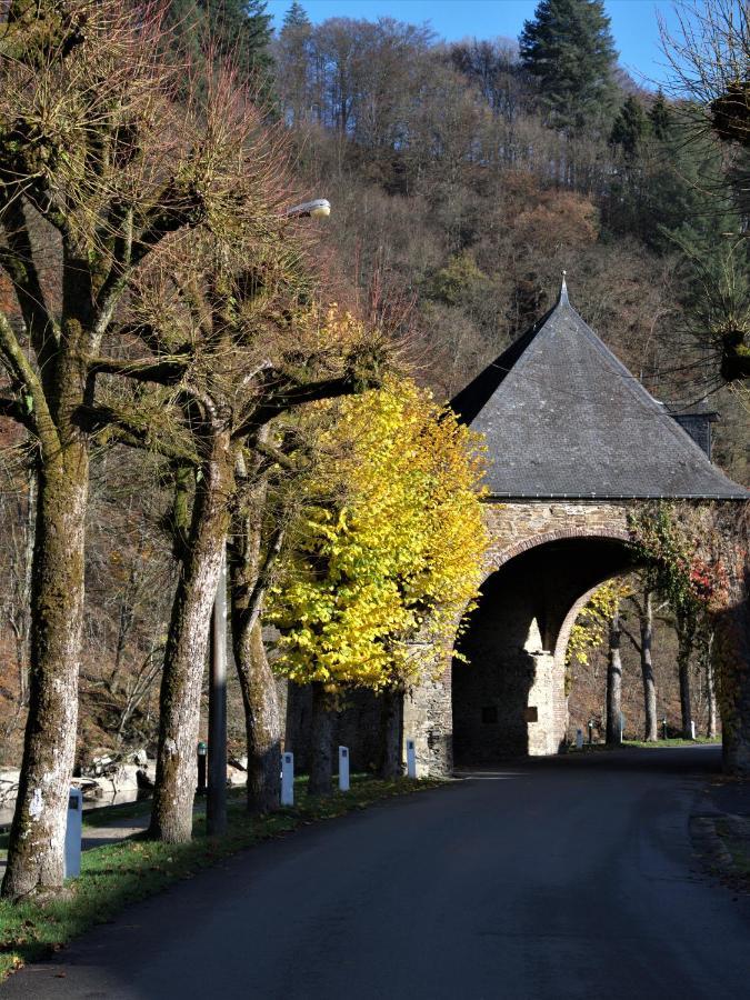 Au Charme Du 13 Faubourg De France A Bouillon Villa Exterior foto