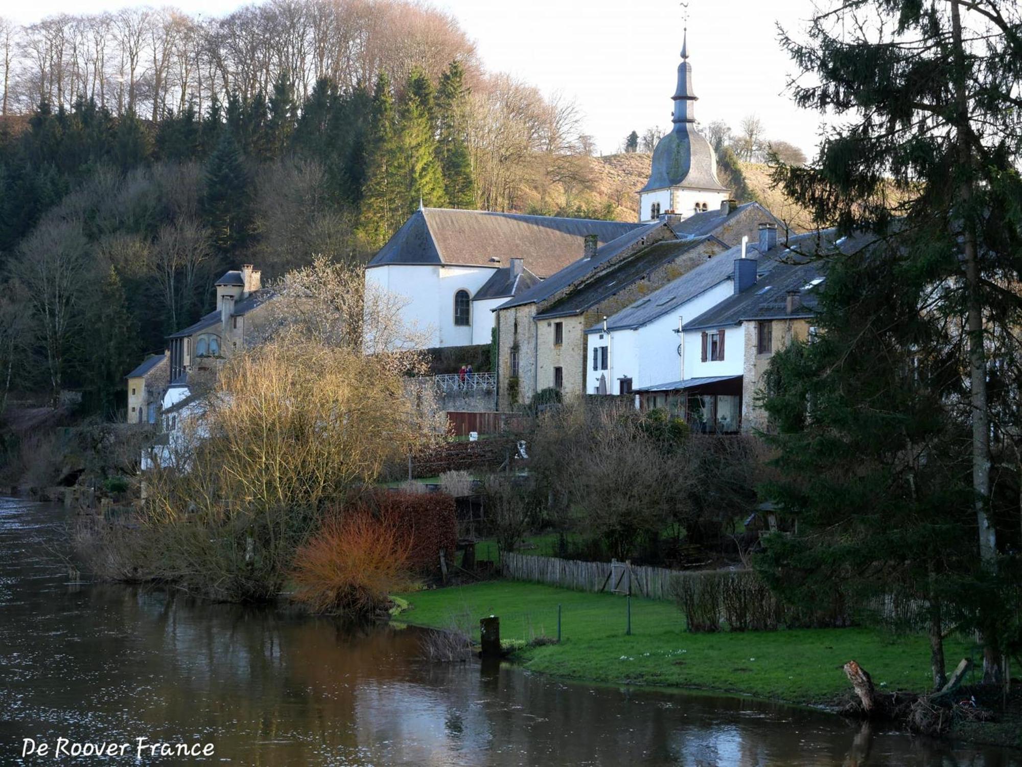 Au Charme Du 13 Faubourg De France A Bouillon Villa Exterior foto
